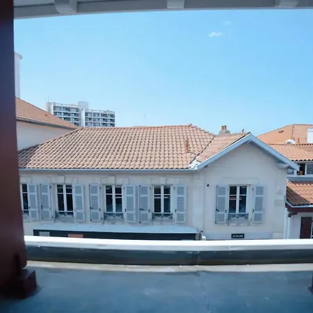 Appartement Coup de Cœur assuré pour ce T2 rénové Hyper centre à Biarritz Extérieur photo